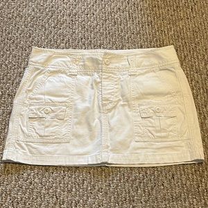 American Eagle white mini skirt